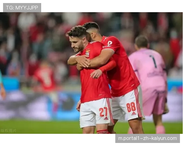 本菲卡反击三人组冲刺数据惊人 攻守转换效率直指阿诺德区域 本菲卡反击三人组冲刺数据惊人 攻守转换效率直指阿诺德区域